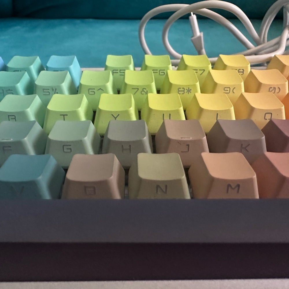 Cherry Custom Keyboard - Picture 3 of 7